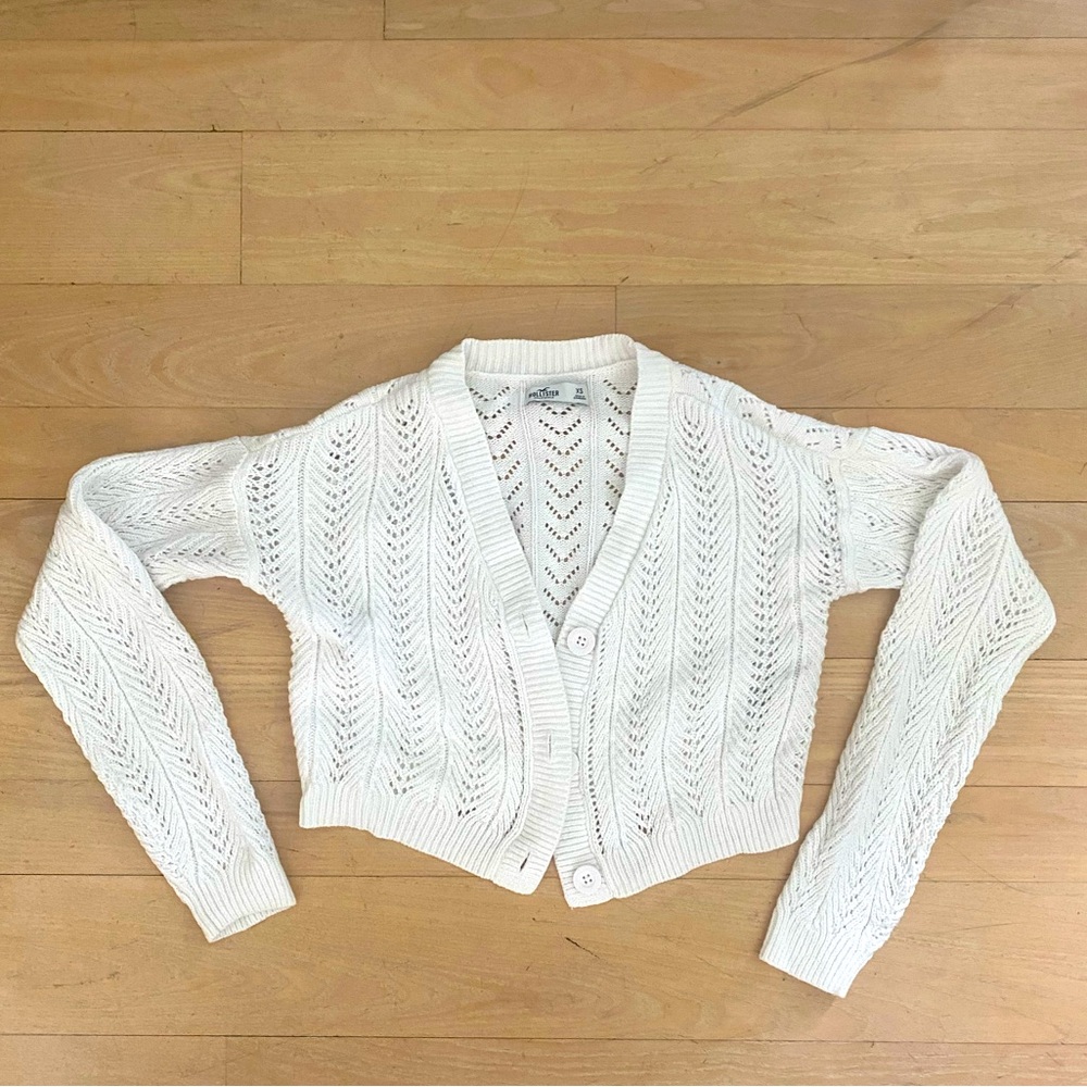 Hollister cardigan worn once